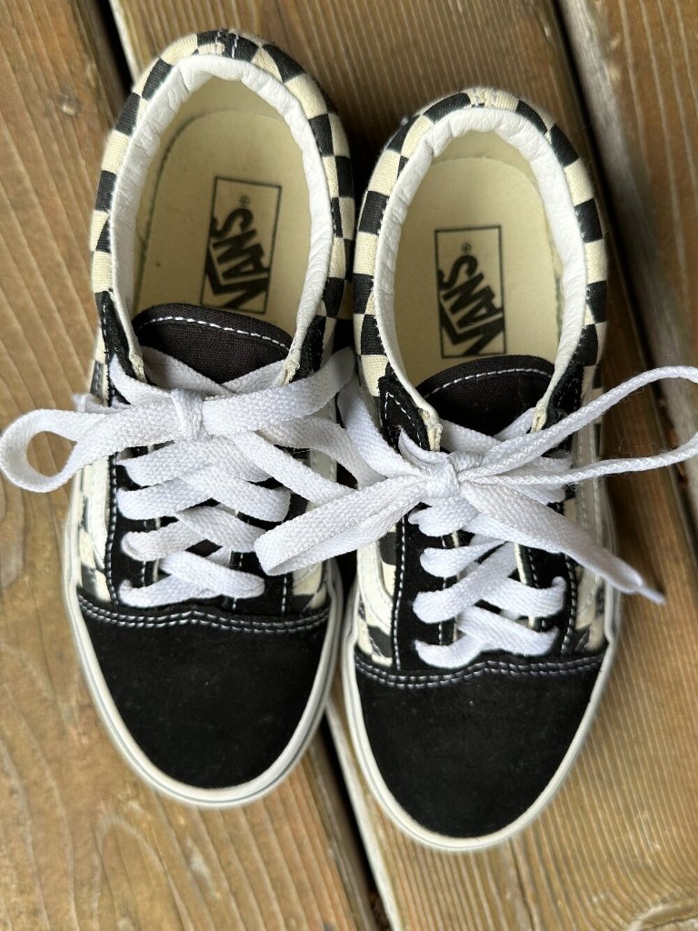 EUC Vans Black & White Checkerboard Filmore Skate Shoes in Kids US 1/EU 31.5
